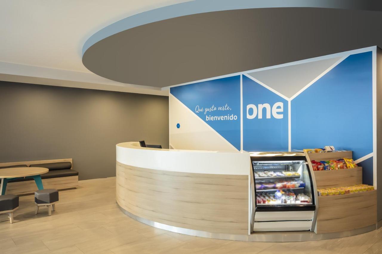 One Monterrey Tecnologico Hotel Eksteriør billede